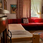 Unique Traditional House, Hosted By J&g Villa Tirana