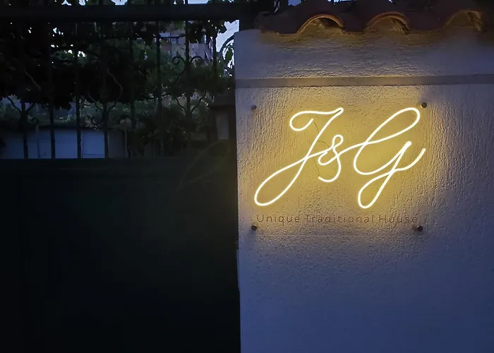 Villa Unique Traditional House, Hosted By J&g Tiran