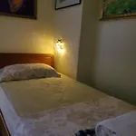 Unique Traditional House, Hosted By J&g *