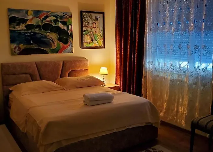 Villa Unique Traditional House, Hosted By J&g Tirana