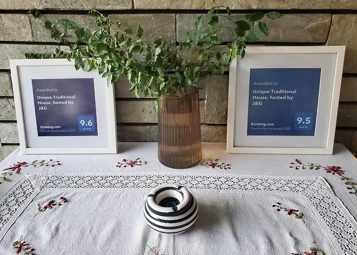 Villa Unique Traditional House, Hosted By J&g